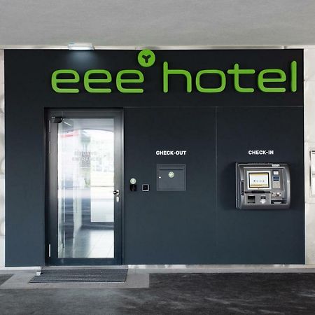 Eee Hotel Traun Esterno foto